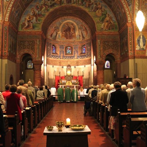 berlin, germany, church, people, priests, decorative, architecture, service, worship, faith, religion, brown church, brown service, berlin, berlin, church, church, church, church, church, priests, priests, priests, priests, worship, worship, worship, worship